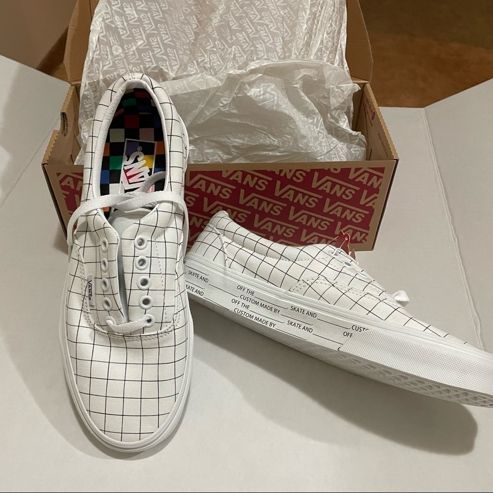 𝅺VAN’S off the wall chucks